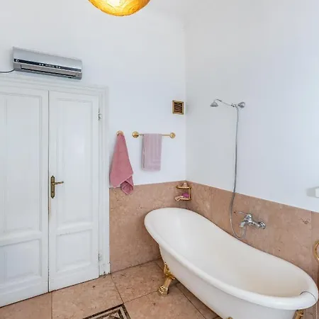 Very Central In Cadorna Station Area! Excellent If You Arrive From Malpensa Airport Milan Exterior photo